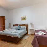 Appartamento 1 Bedroom Awesome In Montone (Umbria)