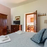 1 Bedroom Awesome In * Montone (Umbria)