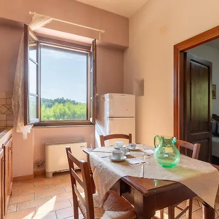 Apartamento 1 Bedroom Awesome In *